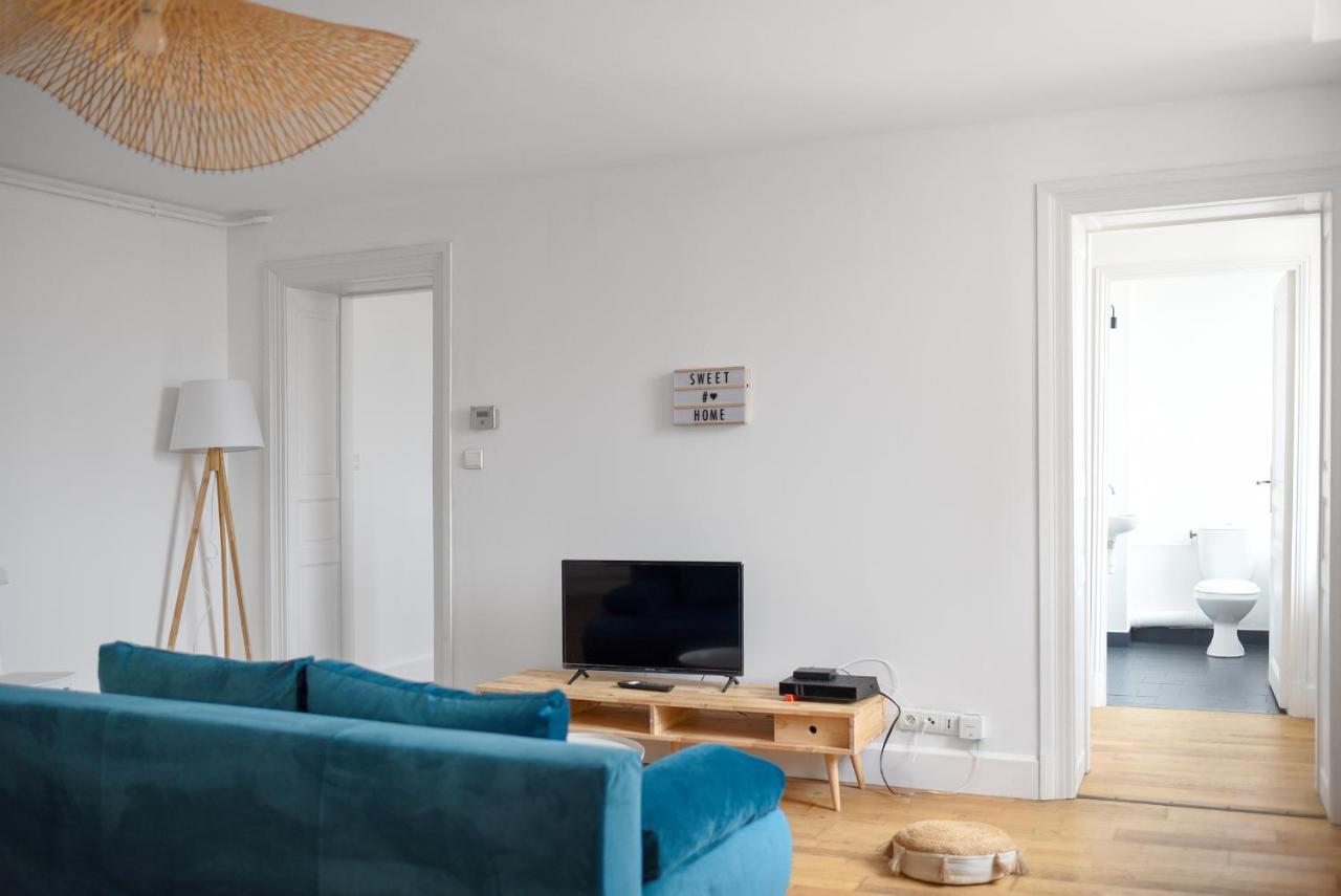 Charmand Duplex Avec Vue Sur La Cite & Les Toits Lägenhet Carcassonne Exteriör bild